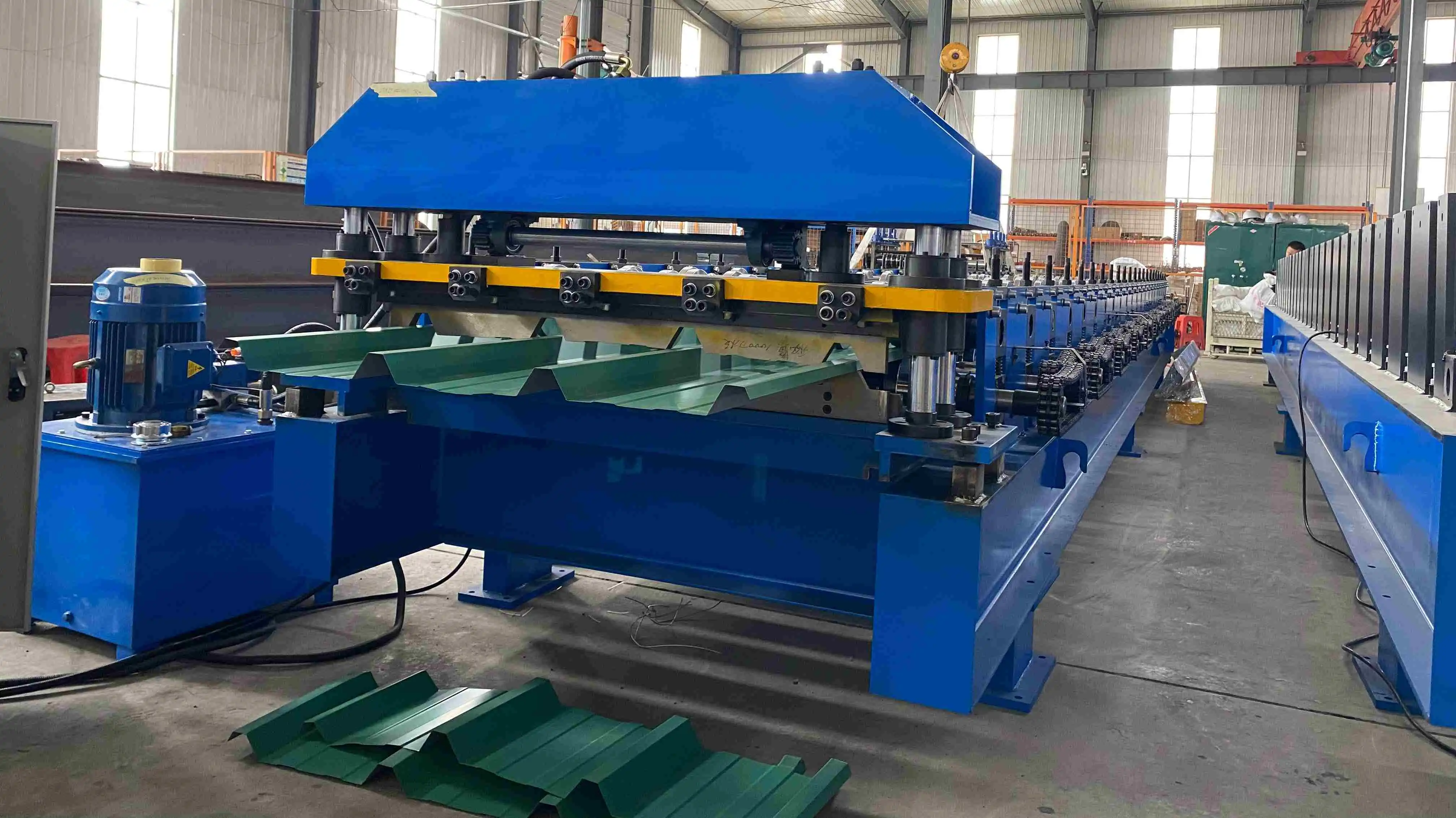 Custom Metal Profiles with Trapezoidal Sheet Roll Forming Technology: A Complete Guide